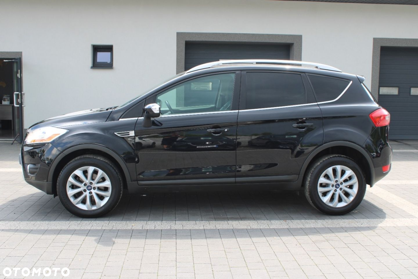 Ford Kuga - 4