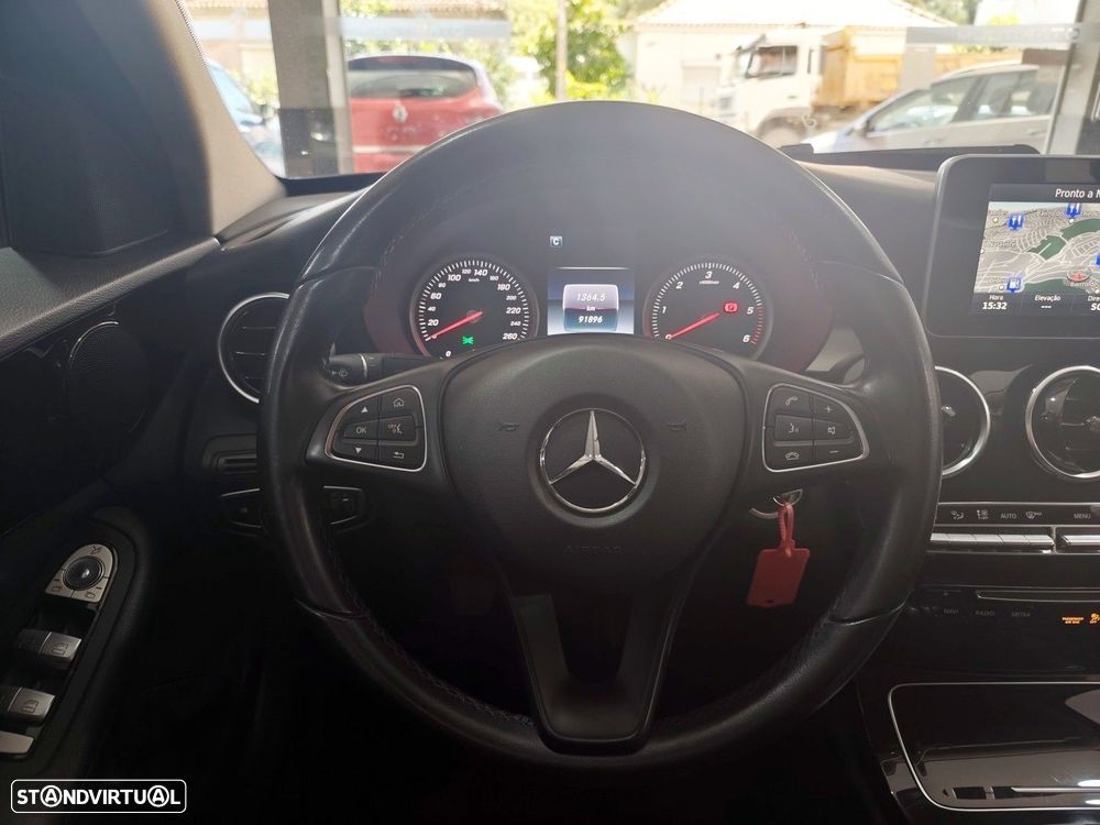 Mercedes-Benz C 200 d Avantgarde - 18