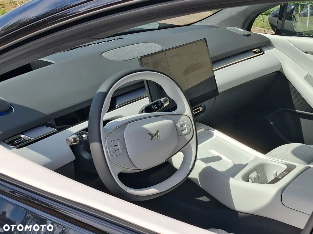 XPeng P7+ 74.9 kWh RWD Long Rage Pro - 12