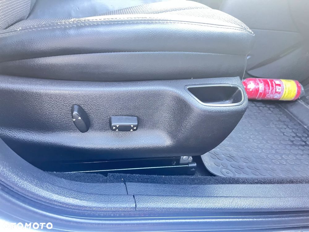 Peugeot 407 2.0 HDi Premium - 27