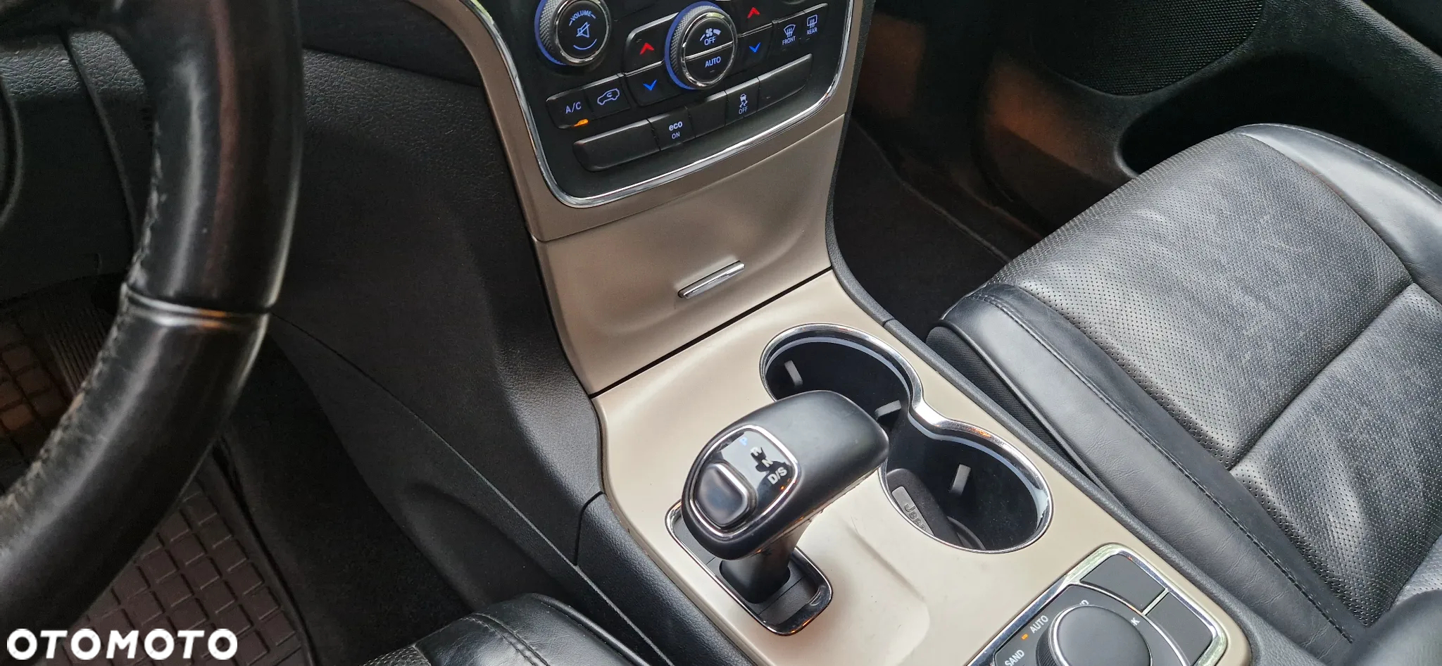 Jeep Grand Cherokee 3.0 CRD Laredo - 13