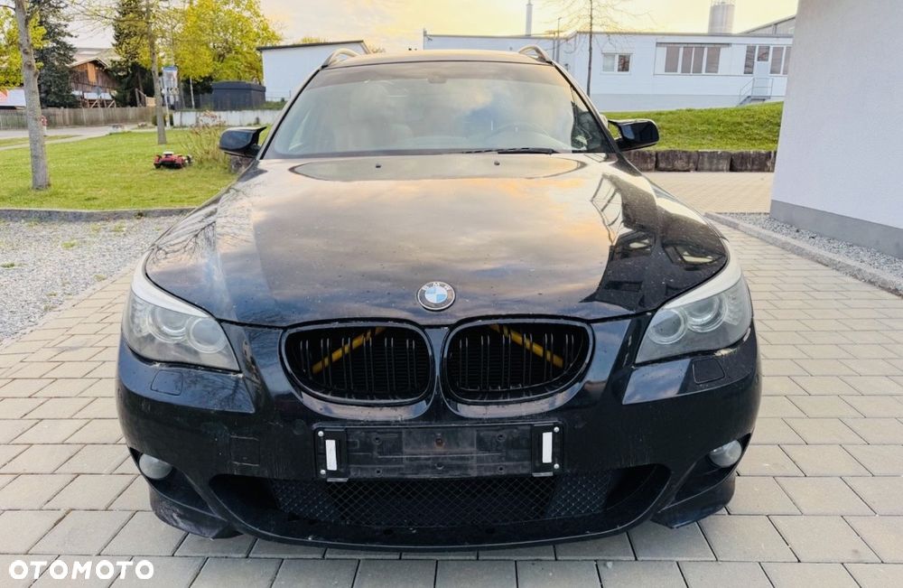 BMW Seria 5 525d Edition Sport - 2