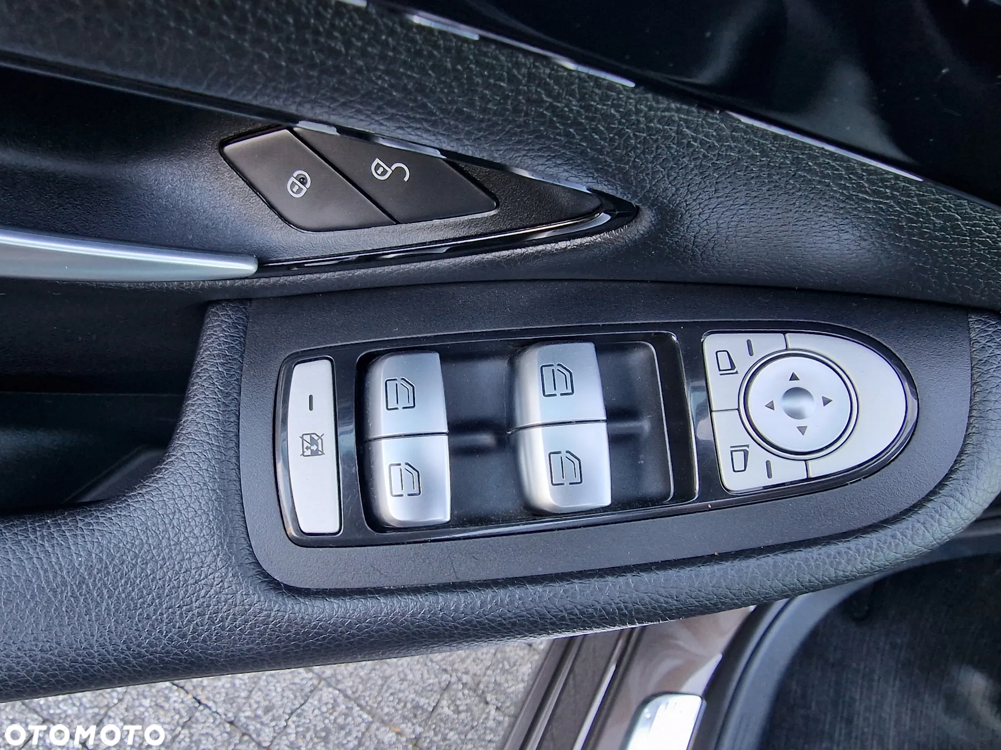 Mercedes-Benz Klasa C 200 (BlueTEC) d T 7G-TRONIC Exclusive - 22