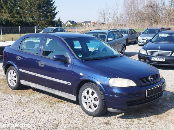 Opel Astra II 1.6 GL / Start