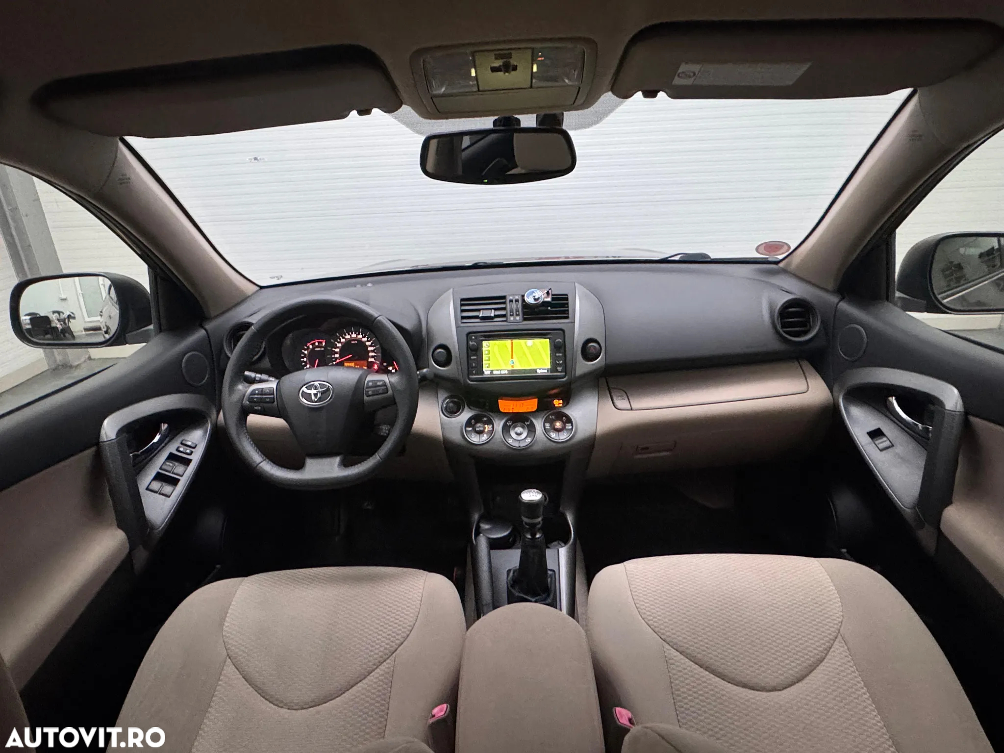 Toyota RAV4 - 2