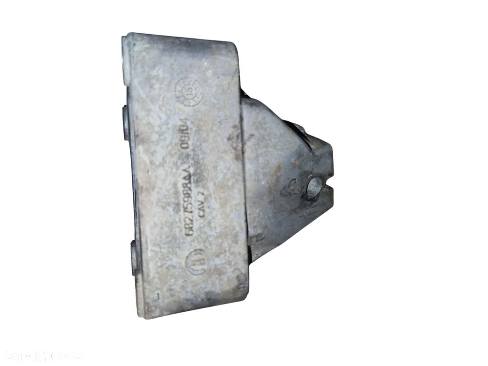 Ł180 68275988AA ŁAPA MOCOWANIE SILNIKA JEEP GRAND CHEROKEE WK2 3.0 CRD - 1