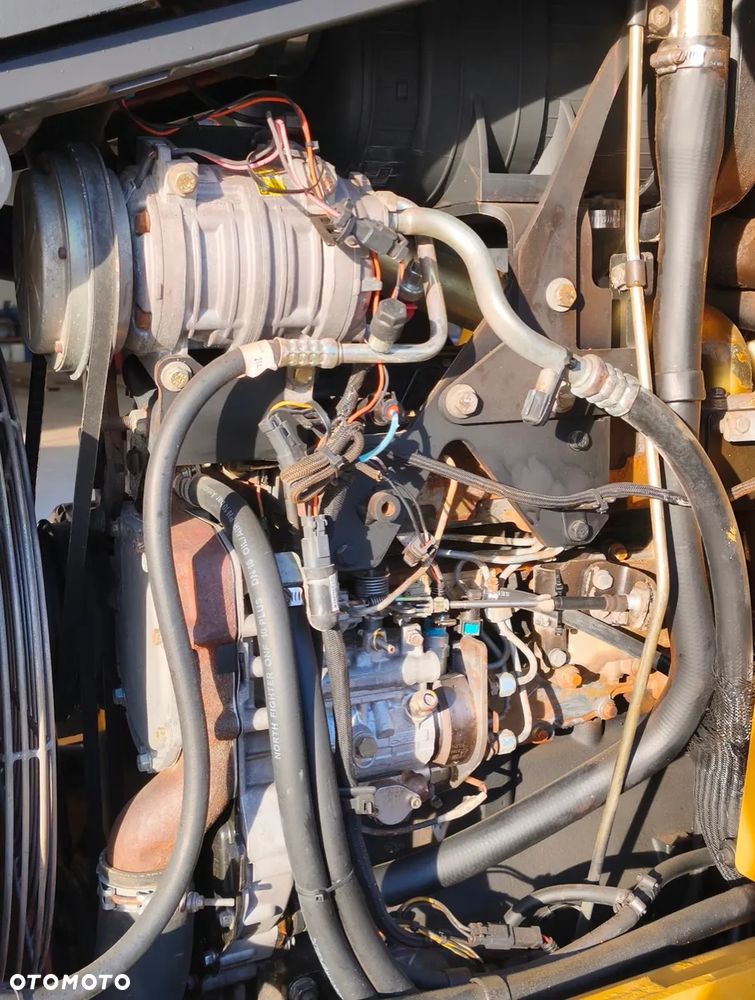 Caterpillar 432E - 8