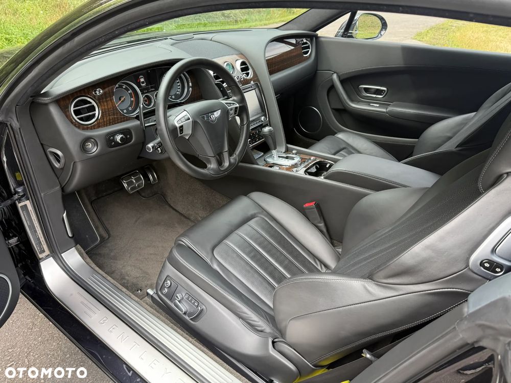Bentley Continental GT - 17