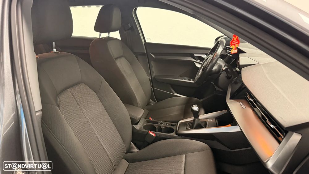 Audi A3 Sportback 30 TFSI S line - 28