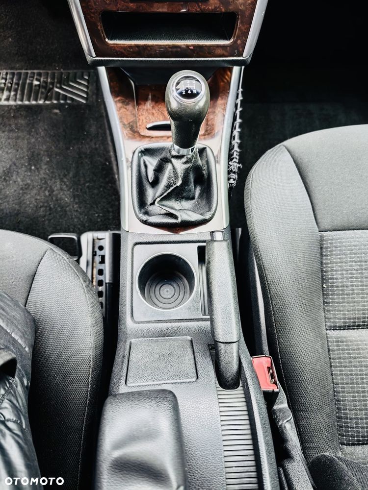 Mercedes-Benz Klasa B 180 BlueEFFICIENCY SPORT EDITION - 12