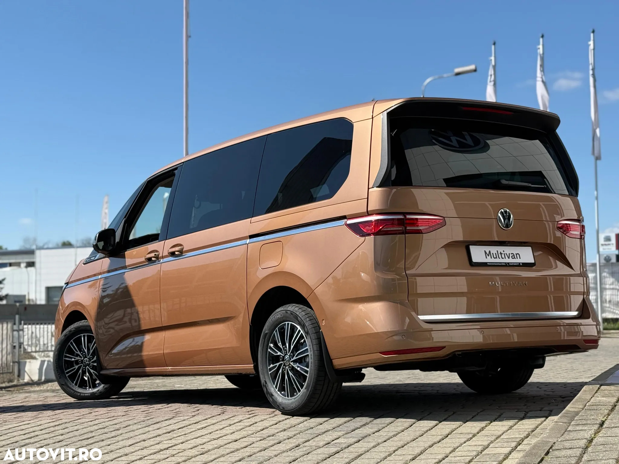 Volkswagen Multivan L 2.0 TDI DSG 110KW Style - 22
