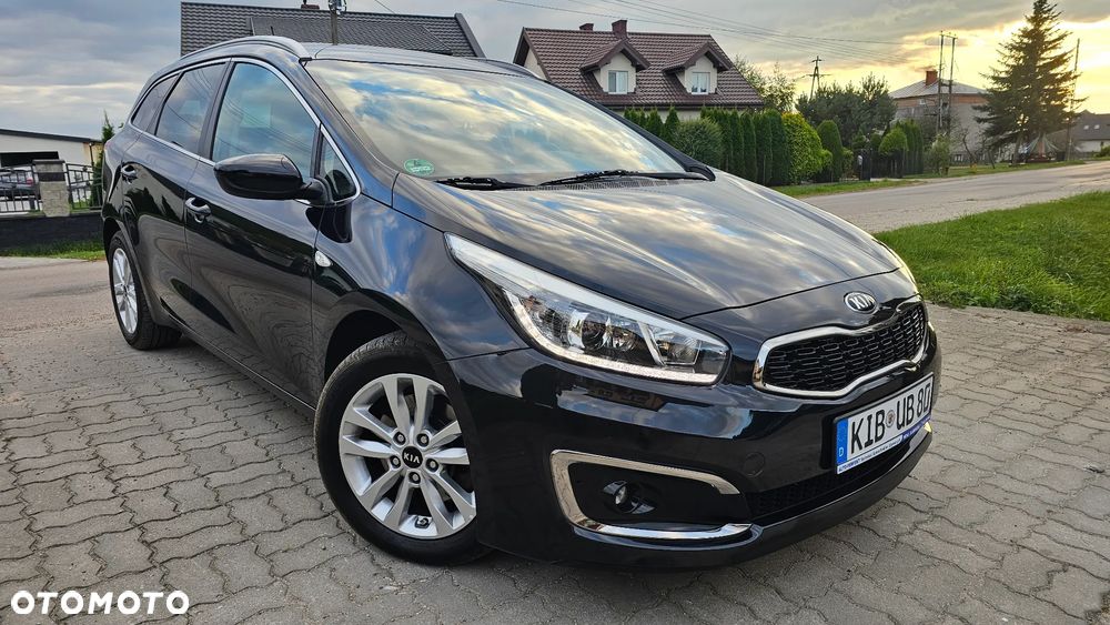 Kia Ceed SW 1.6 CRDi Platinum Edition - 1