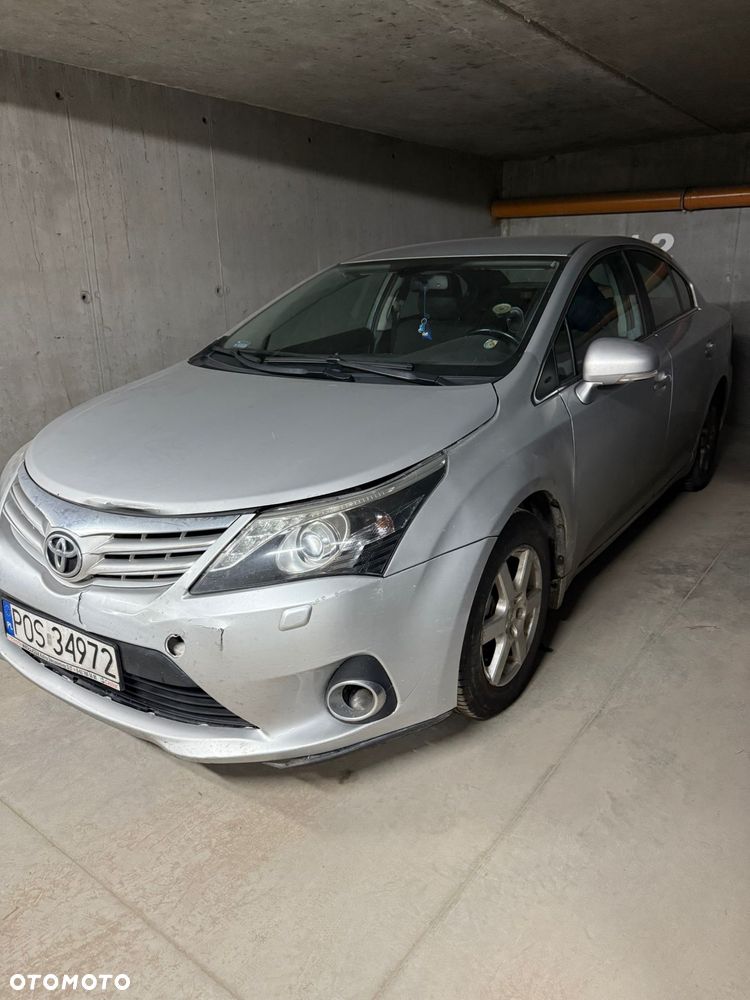 Toyota Avensis - 1