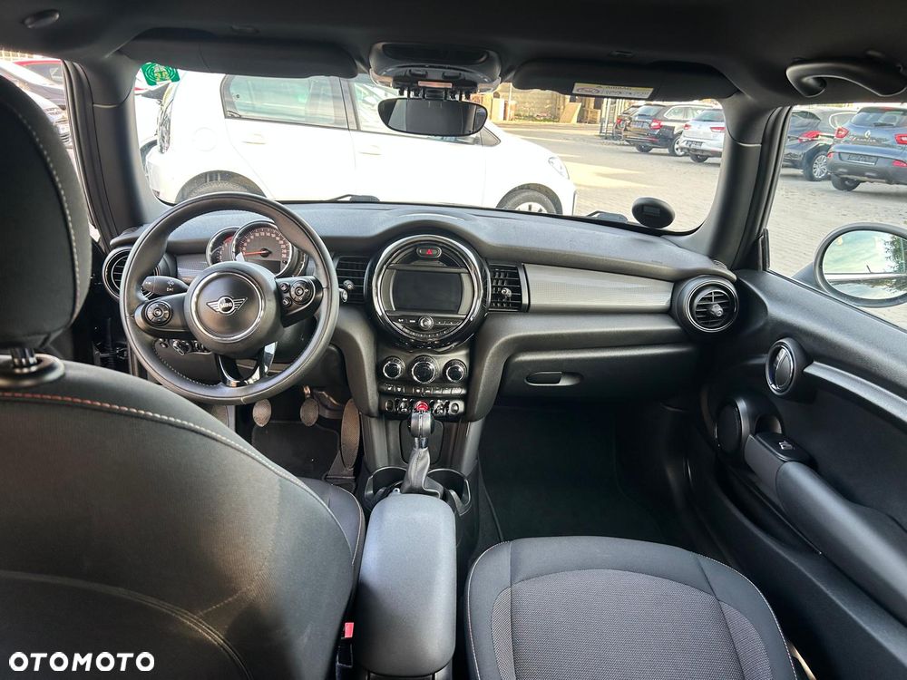 MINI Cooper Classic Trim - 18