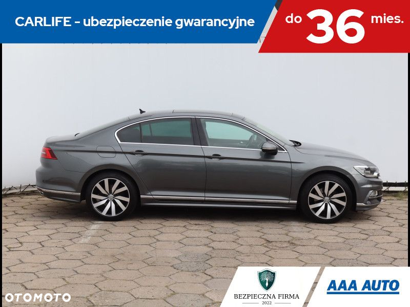 Volkswagen Passat - 7