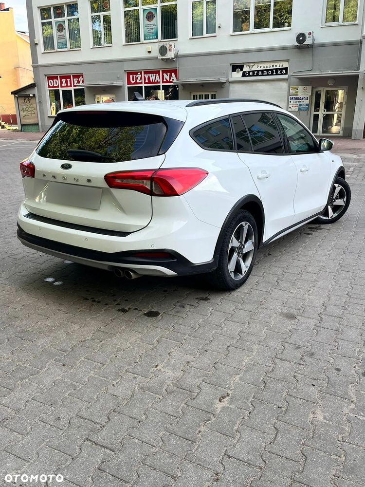 Ford Focus SW 1.5 EcoBoost S&S ACTIVE - 2