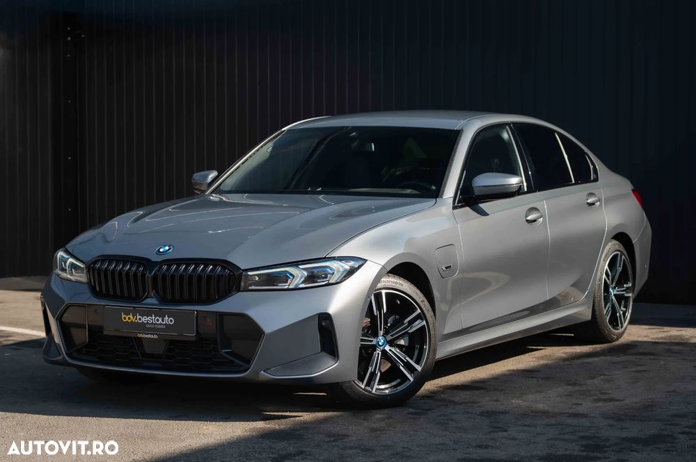 BMW Seria 3 320e Aut. M Sport - 22