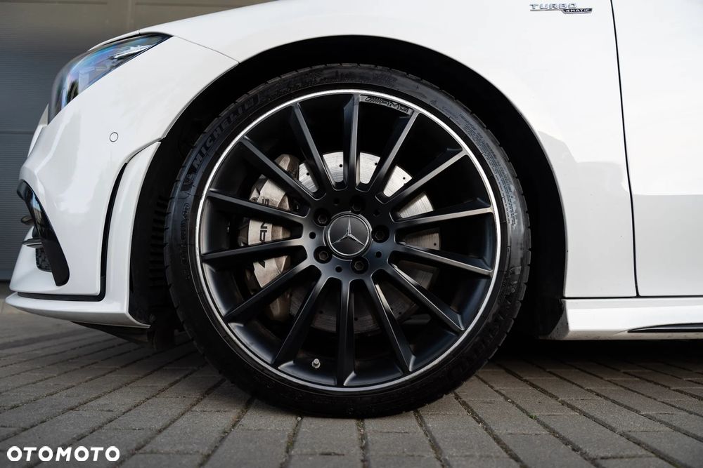 Mercedes-Benz CLA AMG 35 4-Matic 7G-DCT - 8