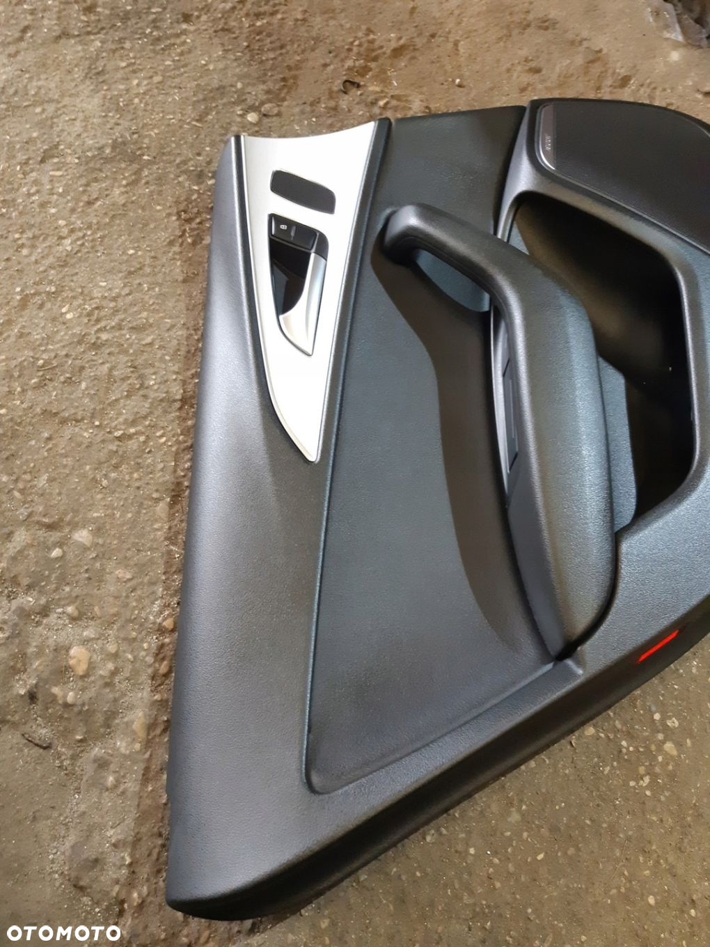 AUDI A6 C7 SEDAN BOCZEK BOSE DRZWI TAPICERKA LEWY TYŁ 4G0867221A - 7