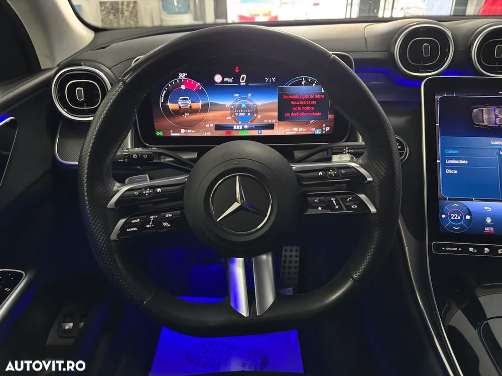 Mercedes-Benz GLC 300 e 4MATIC - 24
