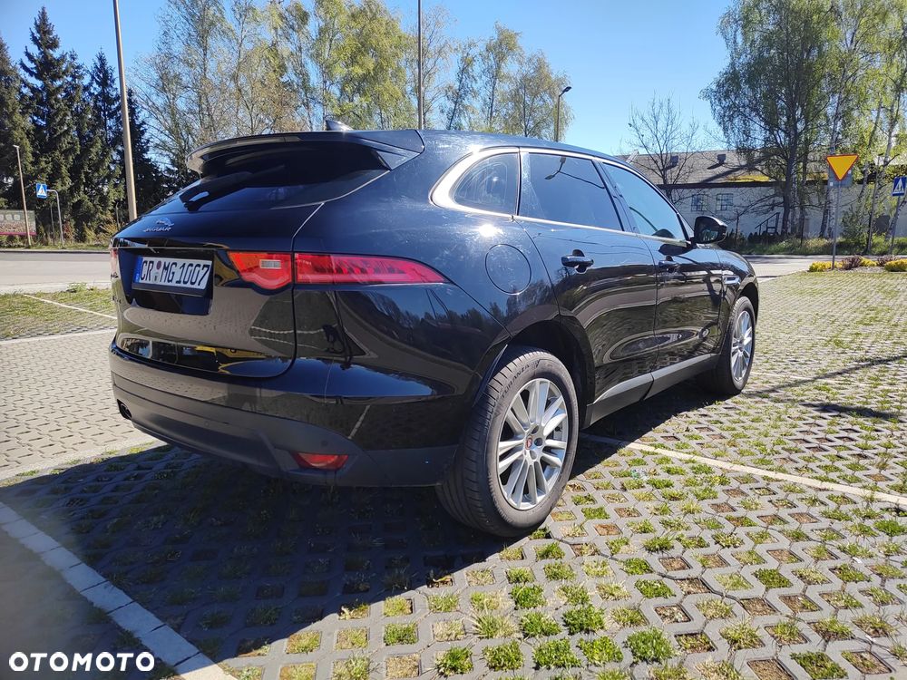 Jaguar F-Pace 20d AWD Pure - 11