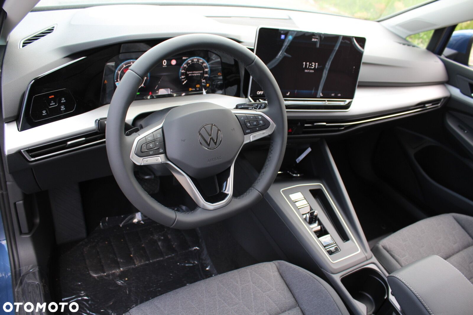 Volkswagen Golf - 11