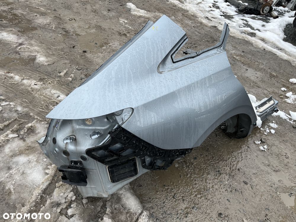 Ćwiartka błotnik prawy Kia Proceed 23R