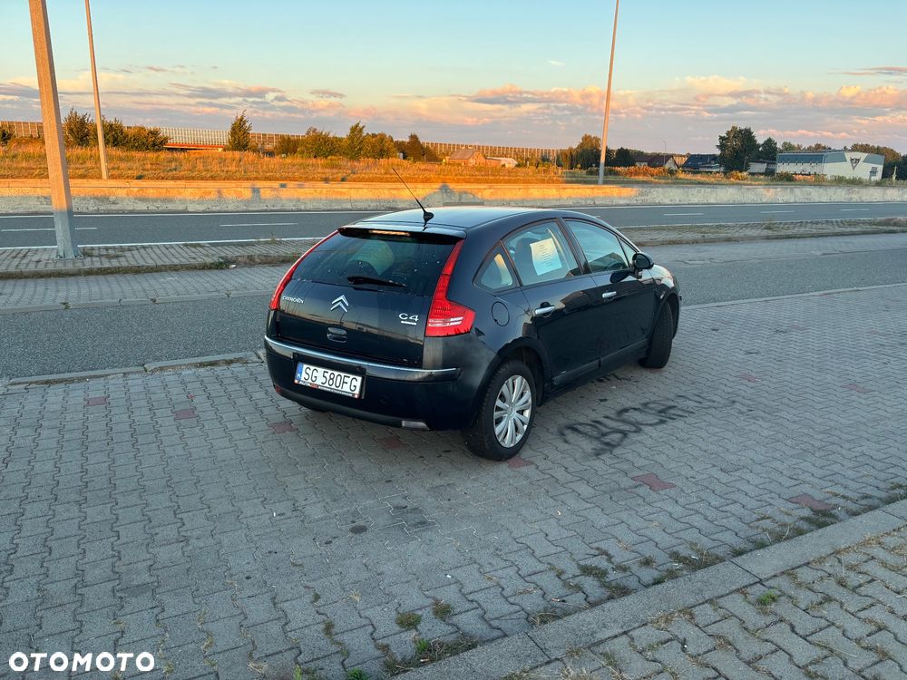 Citroen C4 2009 photo 3