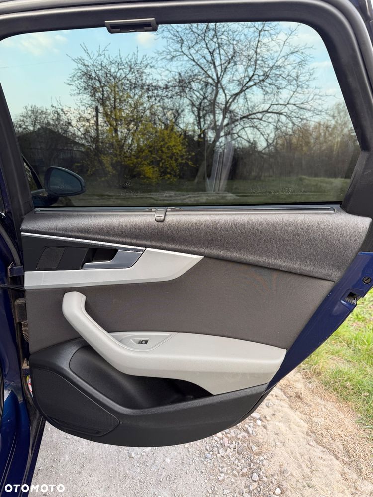 Audi A4 Avant 2.0 TDI Sport S tronic - 19