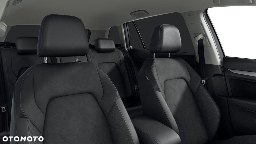 Volkswagen Golf VIII 1.5 TSI Life Plus - 9