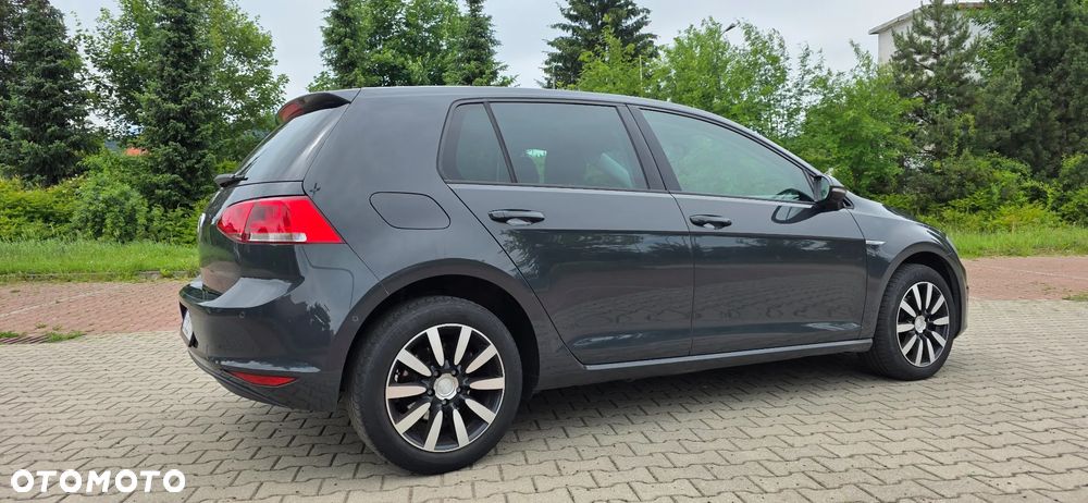 Volkswagen Golf - 3