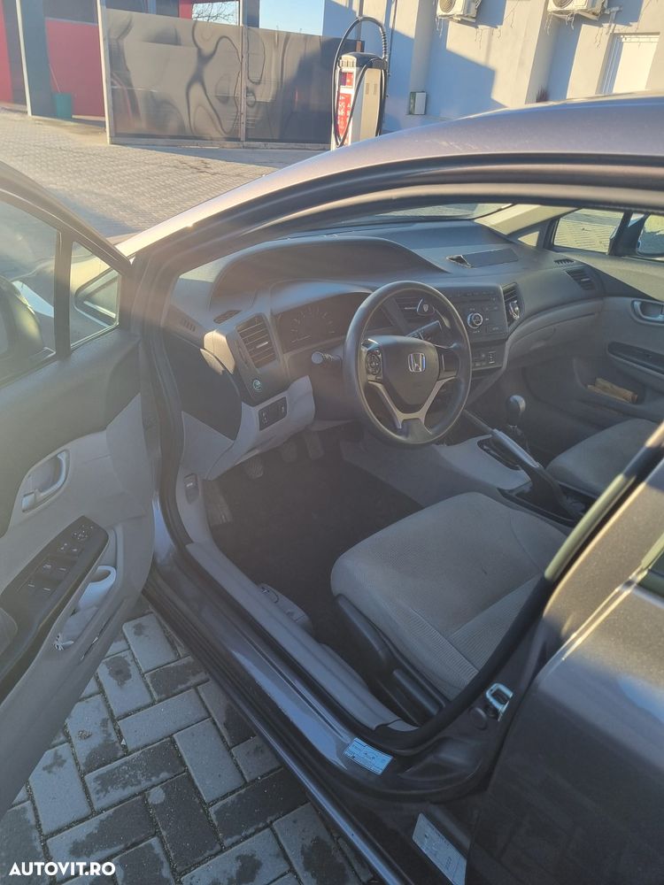 Honda Civic 1.8 MT LS - 5