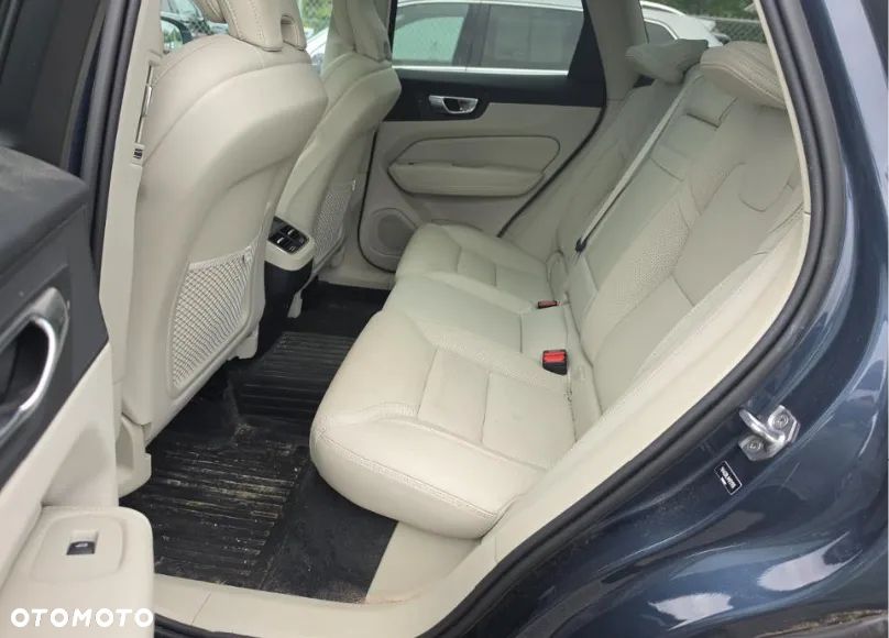 Volvo XC 60 T6 AWD Inscription - 11