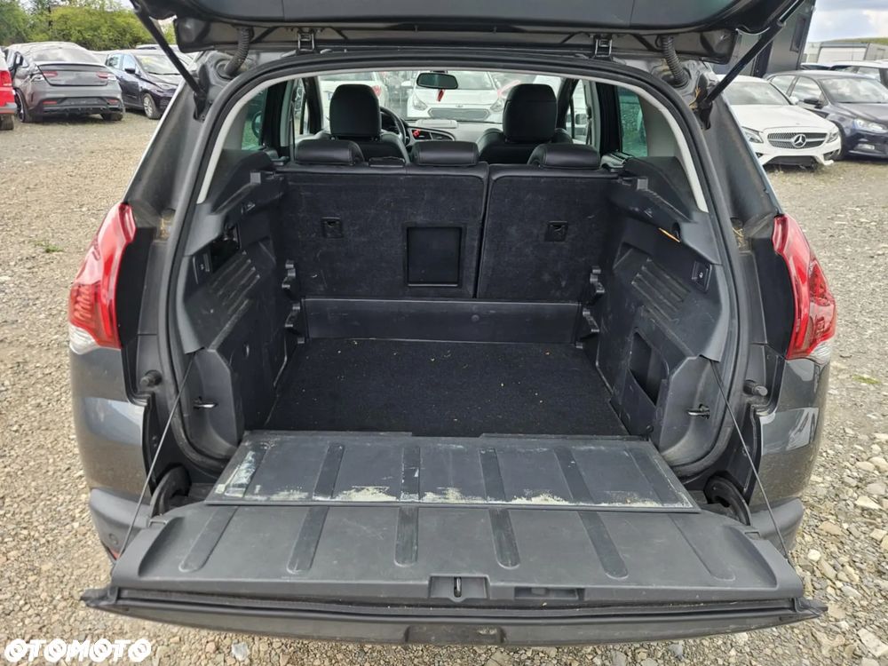 Peugeot 3008 HDi FAP 115 Family - 14