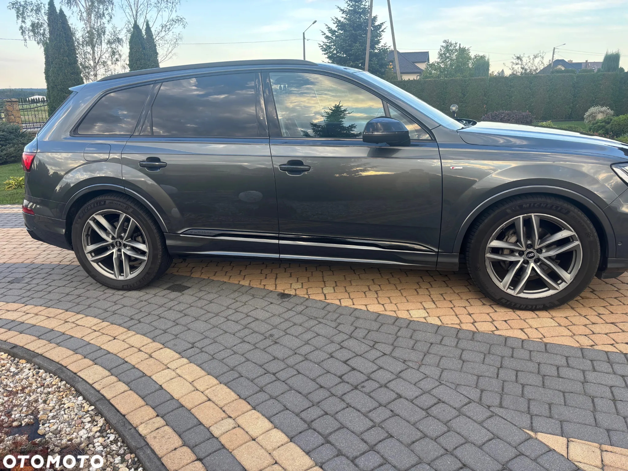 Audi Q7 - 11