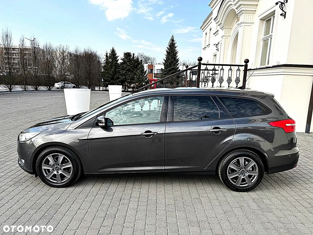 Ford Focus 1.6 TDCi DPF Start-Stopp-System Titanium - 5