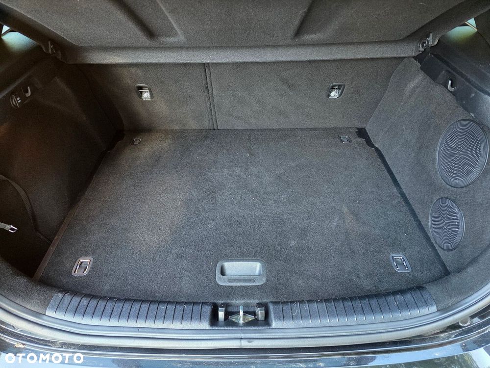 Kia Ceed - 25