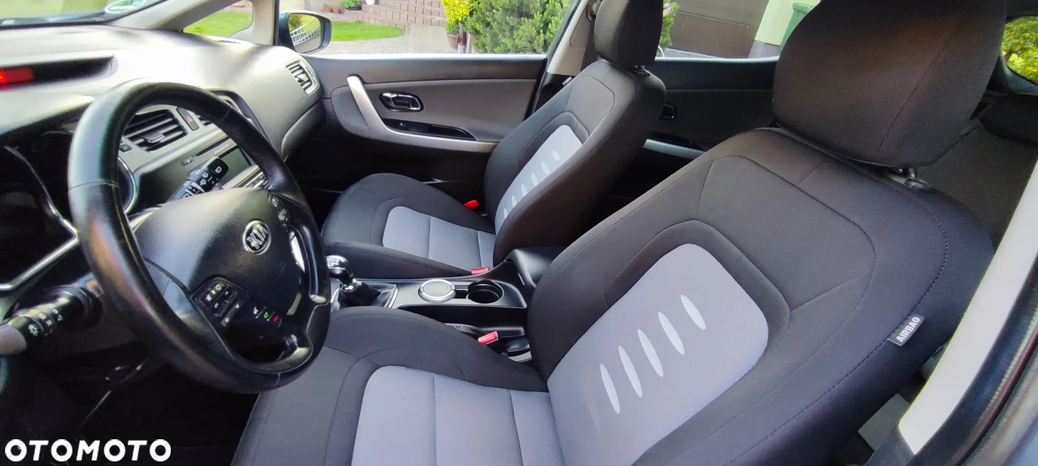 Kia Ceed 1.4 CVVT Dream Team Edition - 29