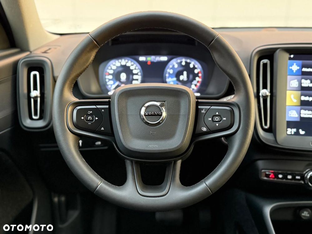 Volvo XC 40 T3 Momentum - 16