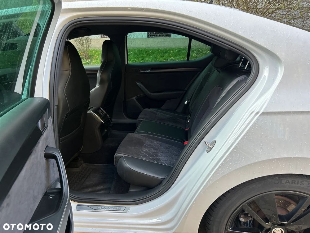 Skoda Superb 1.5 TSI Sportline - 16