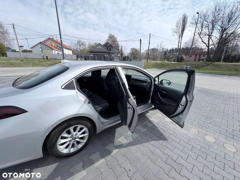 Toyota Corolla 1.8 Hybrid GPF Comfort - 8