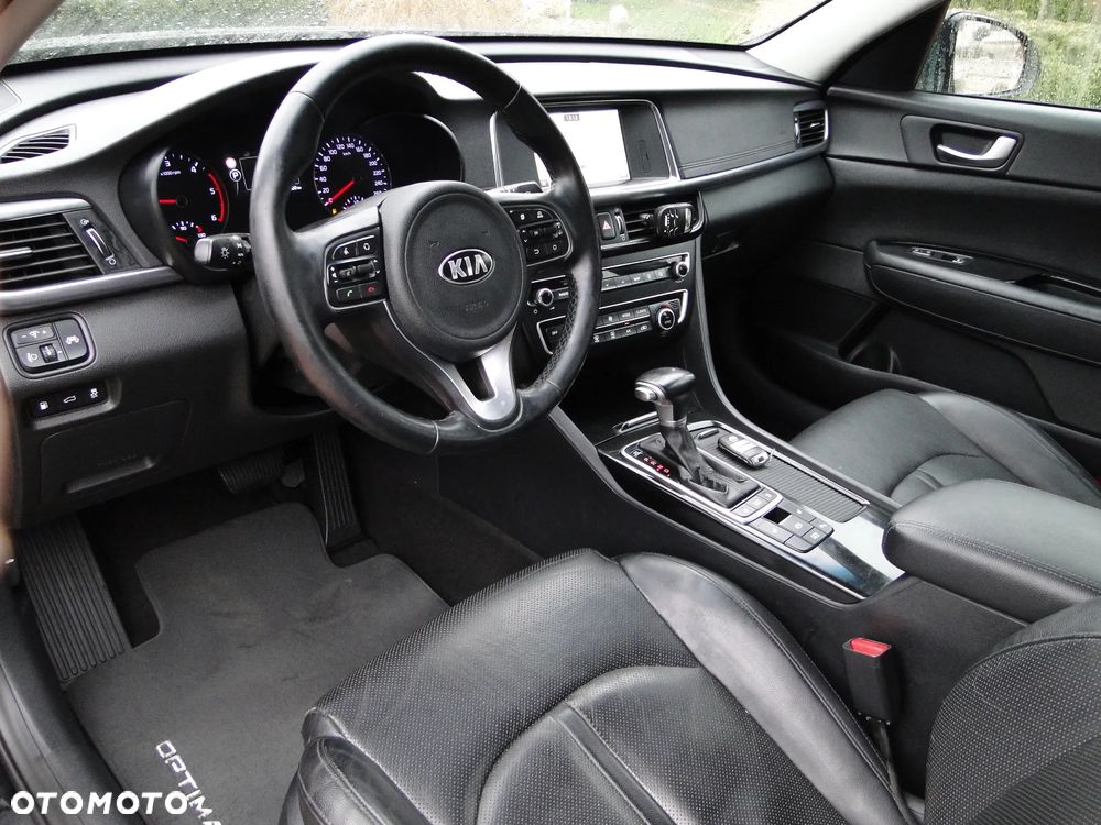 Kia Optima 1.7 CRDI XL DCT - 19