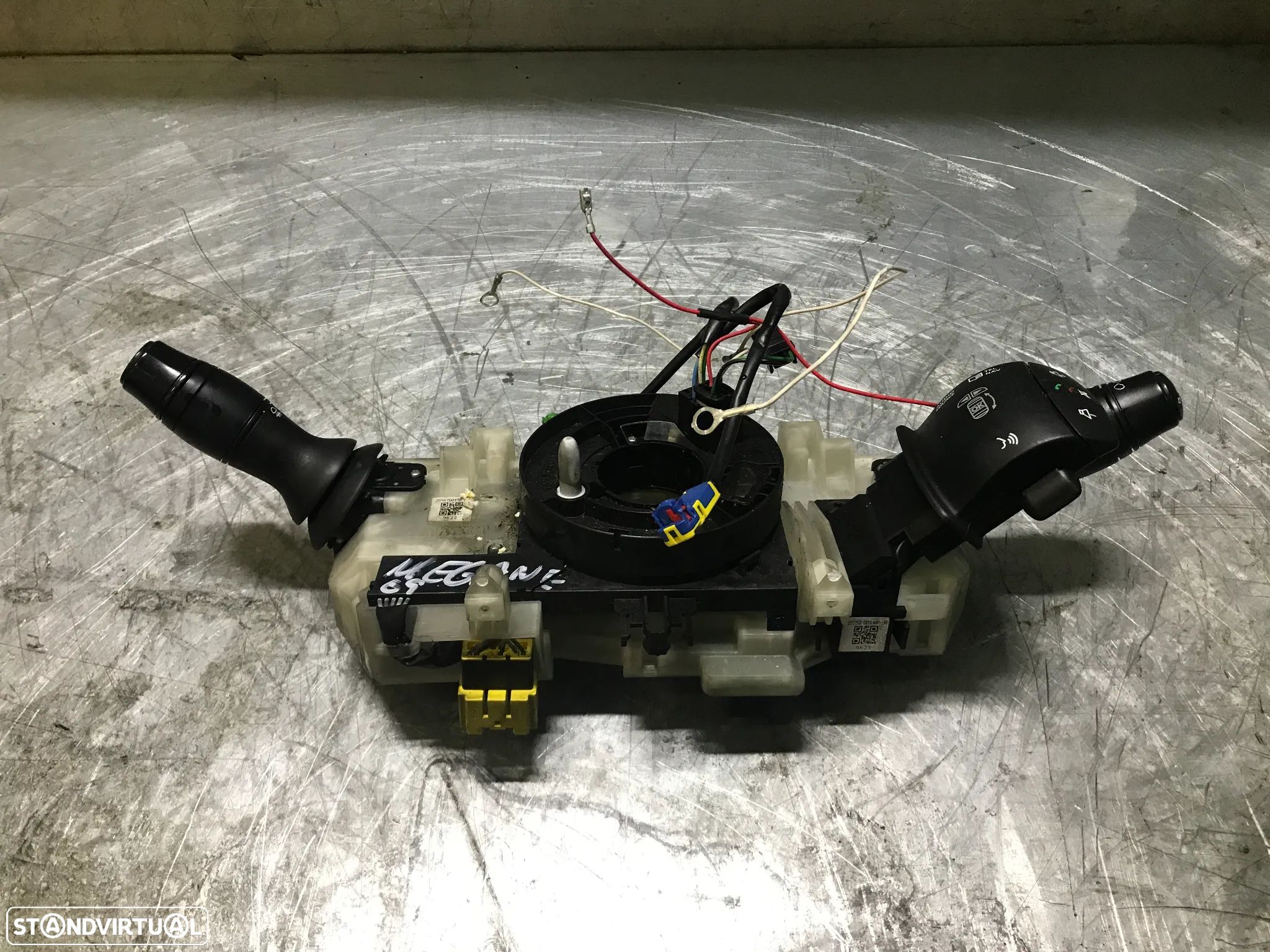 CONJUNTO COMUTADOR MANETE PISCA LUZES LIMPA VIDROS RENAULT MEGANE III 255520014R - 1
