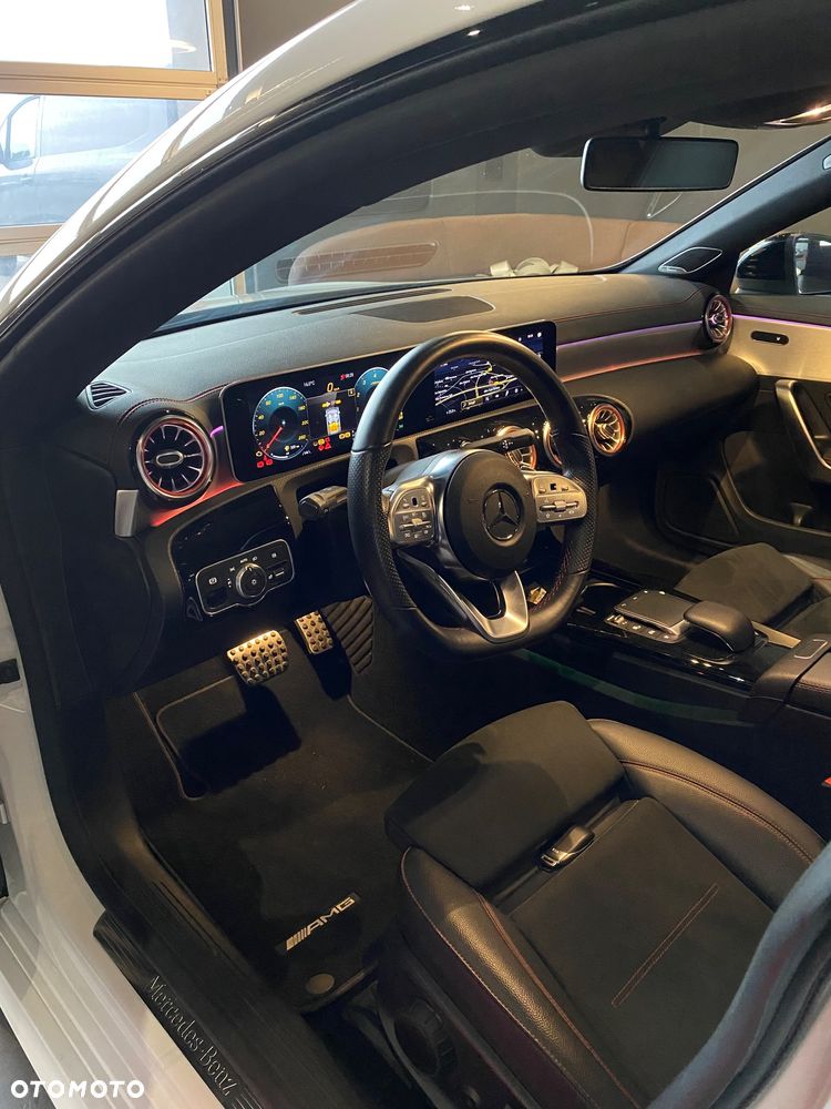 Mercedes-Benz CLA 180 7G-DCT AMG Line - 5