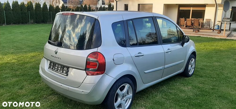 Renault Modus Grand 1.2 16V TCE Night and Day - 4