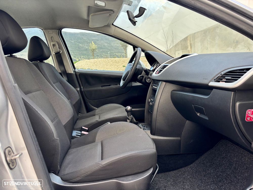 Peugeot 207 1.4 16V Trendy - 27