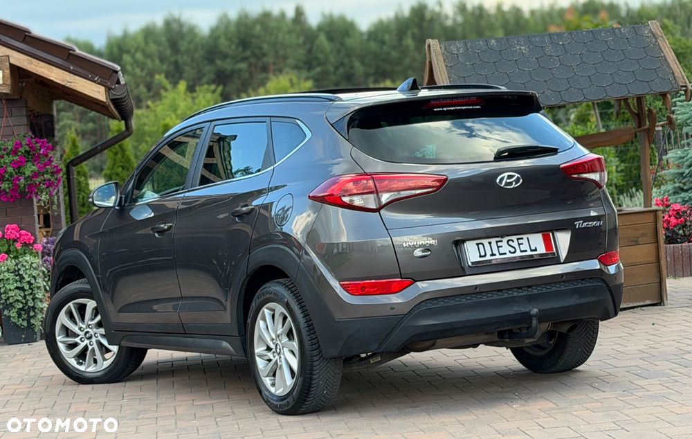 Hyundai Tucson 1.7 CRDI BlueDrive Comfort 2WD - 19