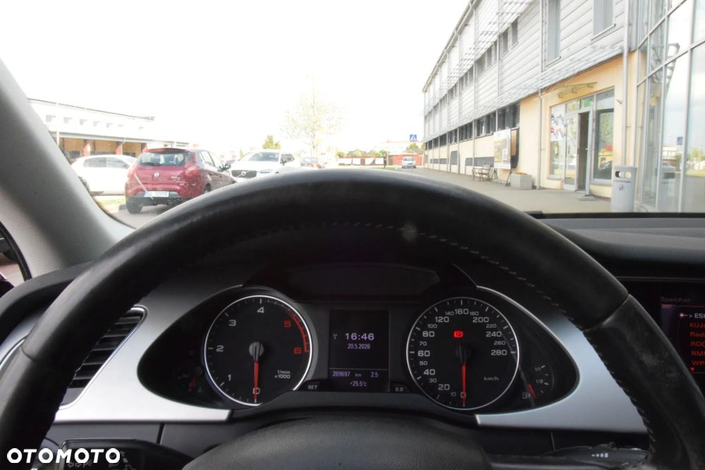 Audi A4 Avant - 22