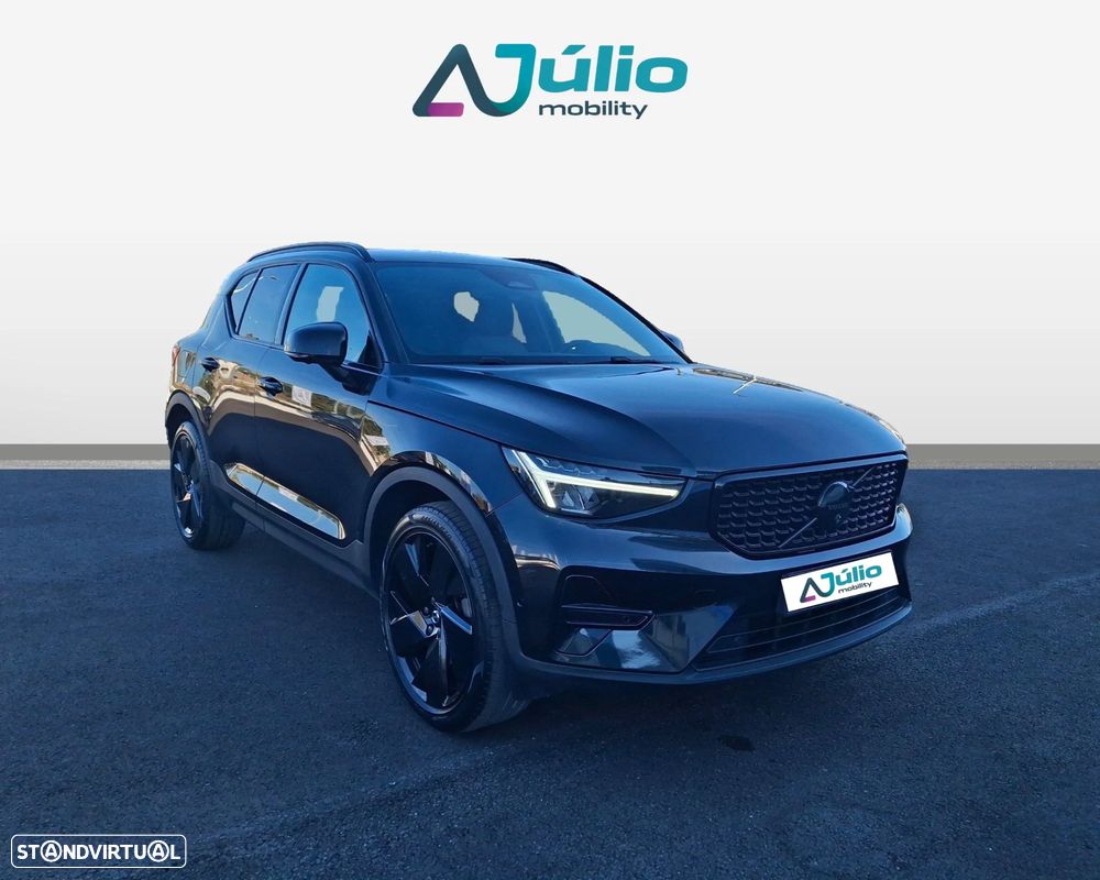Volvo XC 40 2.0 B3 Black Edition - 2