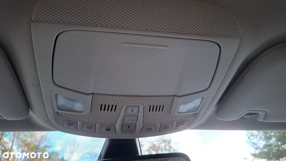 Ford Mondeo 2.0 TDCi Titanium PowerShift - 32